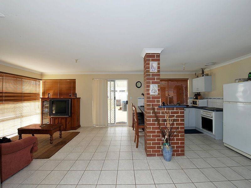 165 Oakmont Avenue, Meadow Springs WA 6210