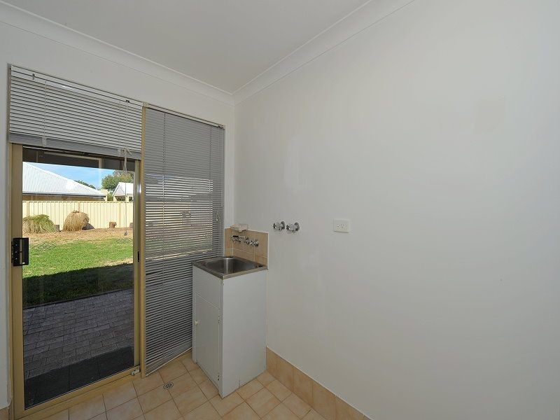 6 Bannister Court, Wannanup WA 6210