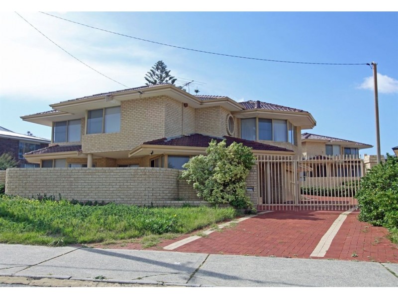 50A Halls Head Parade, Halls Head WA 6210