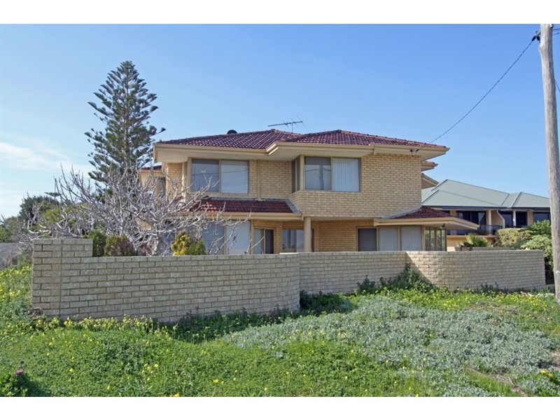 50A Halls Head Parade, Halls Head WA 6210