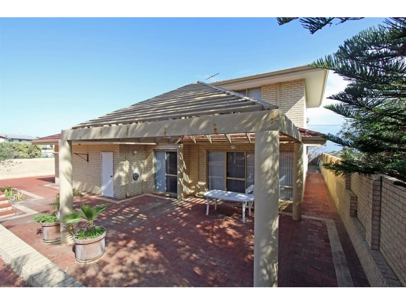 50A Halls Head Parade, Halls Head WA 6210