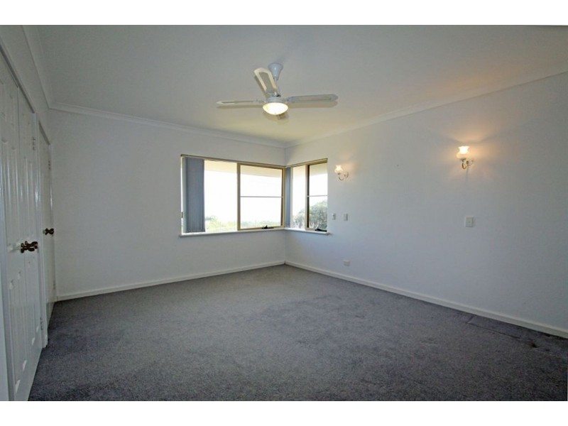 50A Halls Head Parade, Halls Head WA 6210