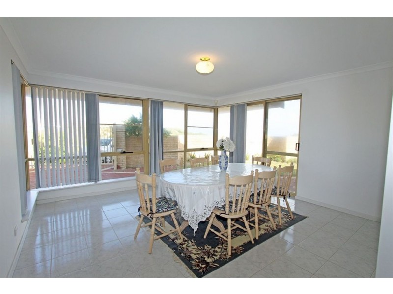 50A Halls Head Parade, Halls Head WA 6210