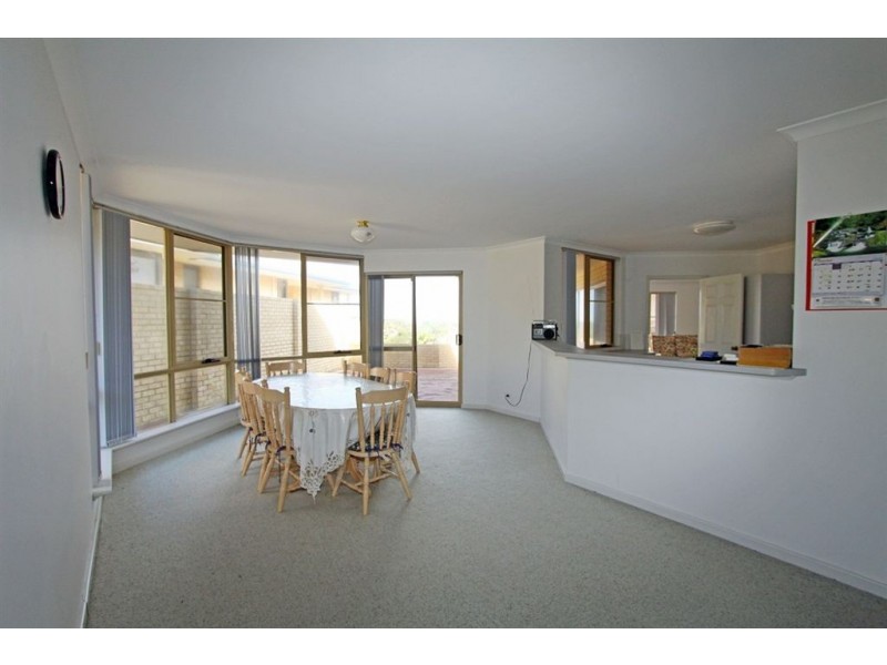 50B Halls Head Parade, Halls Head WA 6210