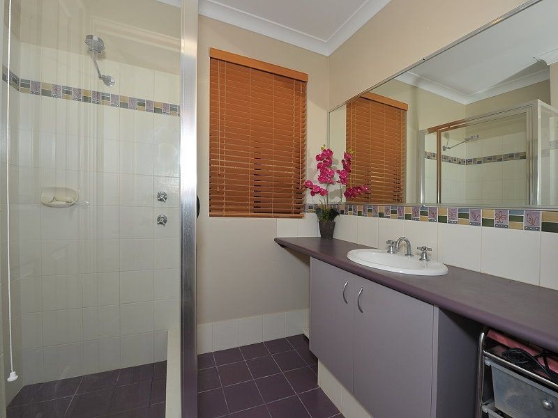 13 Ballard Meander, Lakelands WA 6180