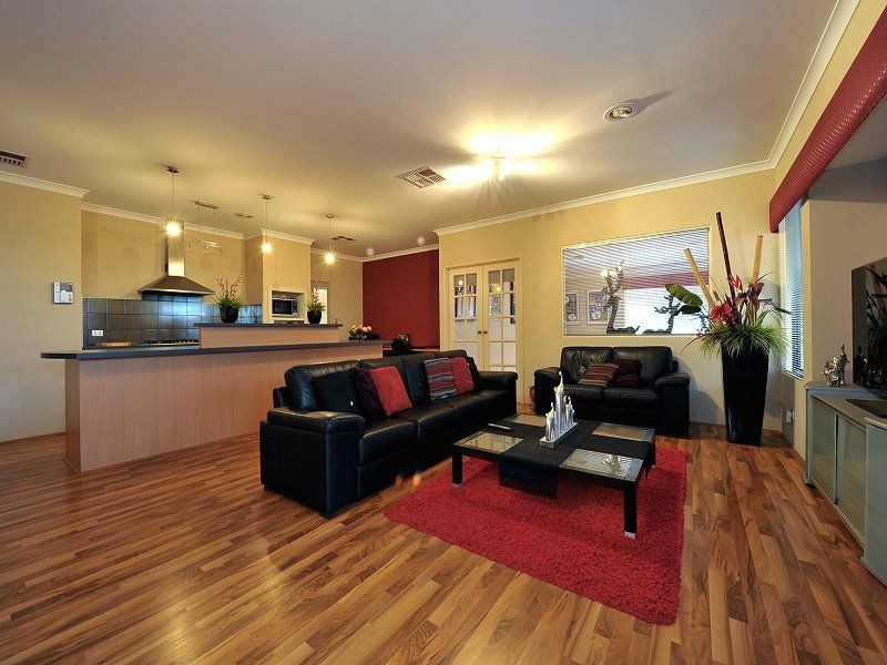 13 Ballard Meander, Lakelands WA 6180