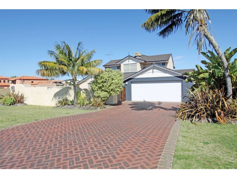 32 Cambria Island Retreat, Halls Head WA 6210