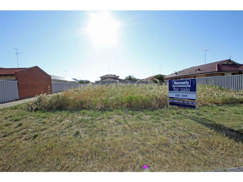 18 Cuvier Place, San Remo WA 6210