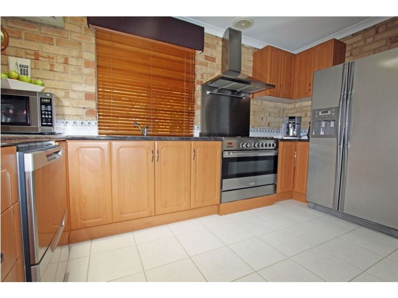 13 Kedron Place, Greenfields WA 6210