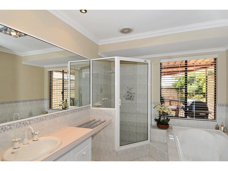 12 Captain Court, Wannanup WA 6210