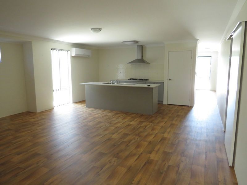 4 Illyarrie Avenue, Falcon WA 6210