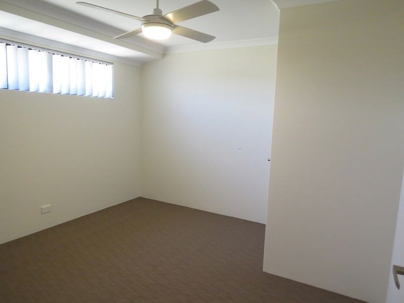 4 Illyarrie Avenue, Falcon WA 6210