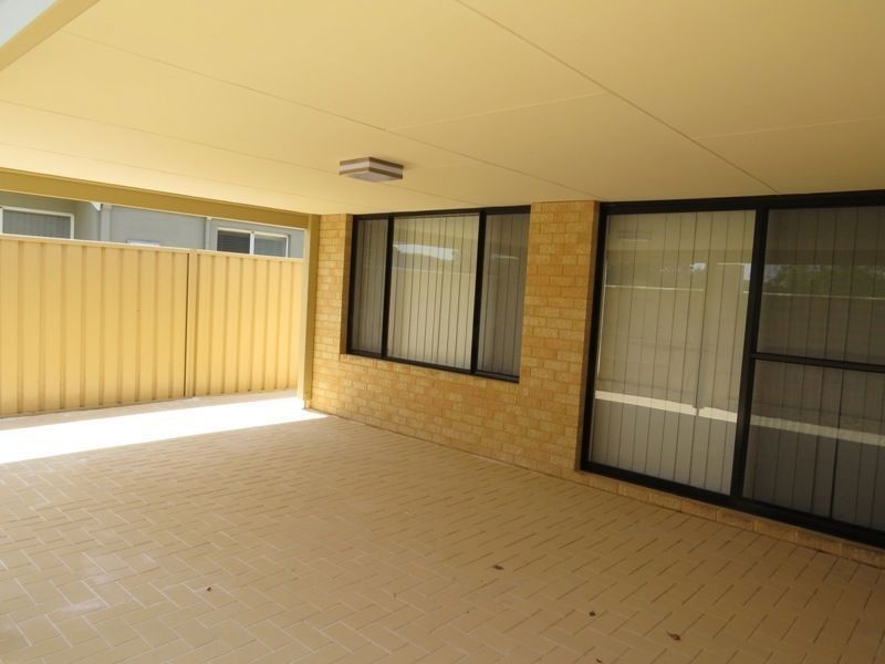 4 Illyarrie Avenue, Falcon WA 6210