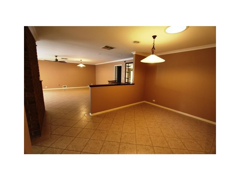 23 Vermont Ave, Meadow Springs WA 6210