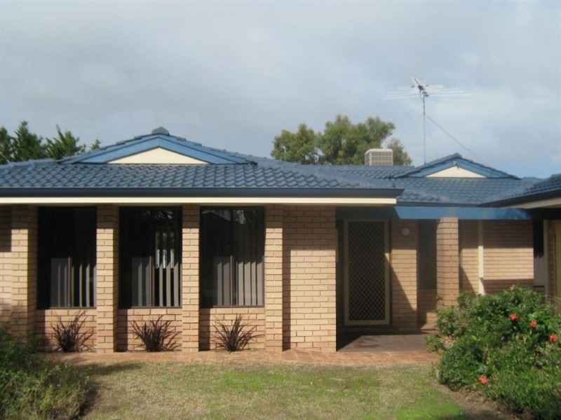 14 Quamby Court, Silver Sands WA 6210