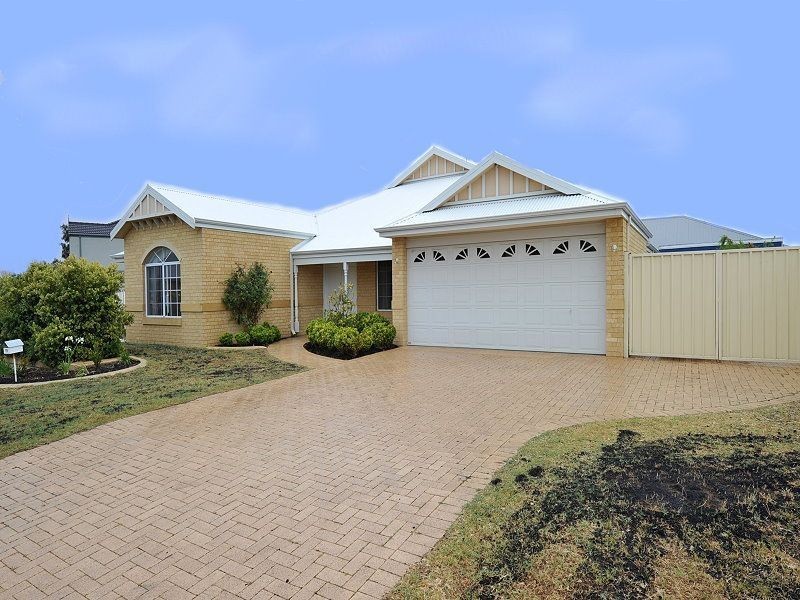 11 Lord Hobart Drive, Madora Bay WA 6210