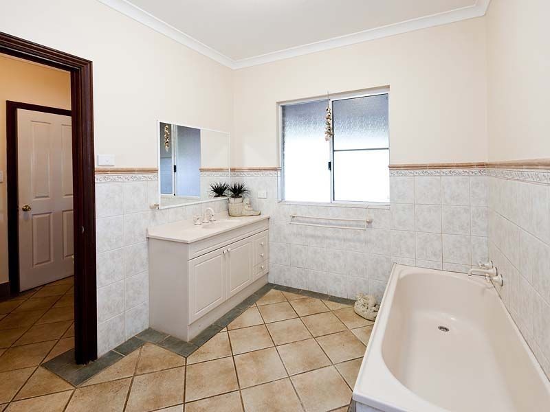 327 Coronation Road, Waroona WA 6215