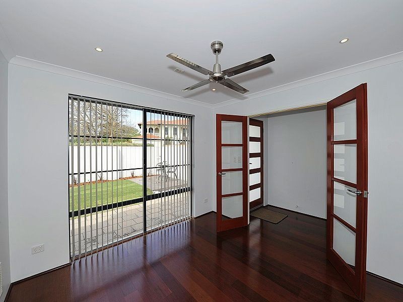 2B Sussex Place, Halls Head WA 6210