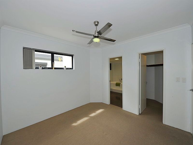 2B Sussex Place, Halls Head WA 6210