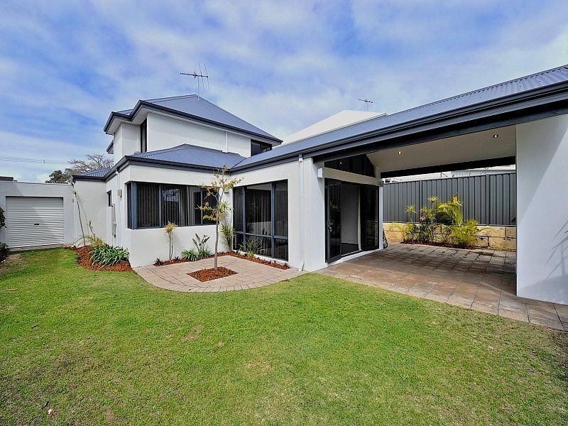 2B Sussex Place, Halls Head WA 6210