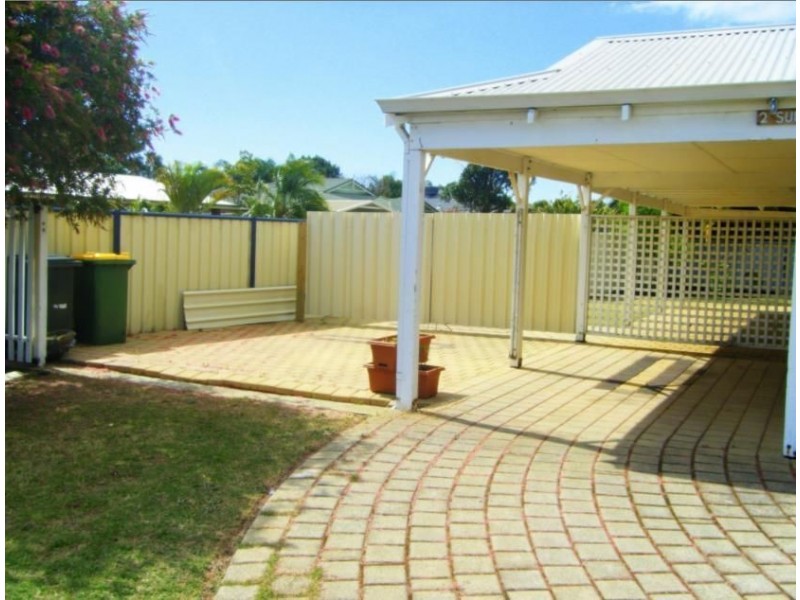 2 Sunningdale Chase, Meadow Springs WA 6210