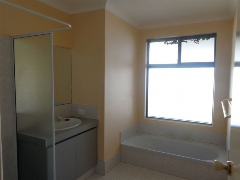 14 Throssell Court, Greenfields WA 6210