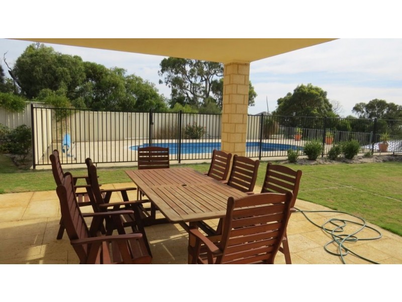 24 Hyden Loop, Dawesville WA 6211