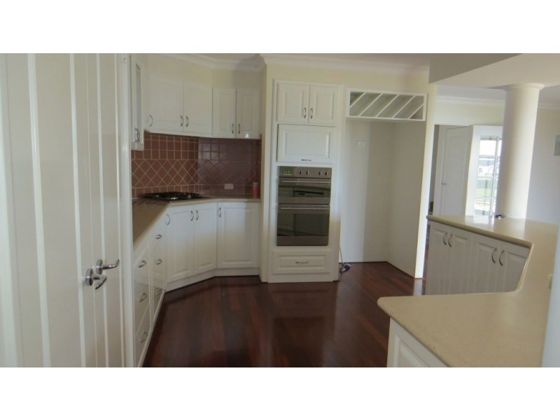 24 Hyden Loop, Dawesville WA 6211