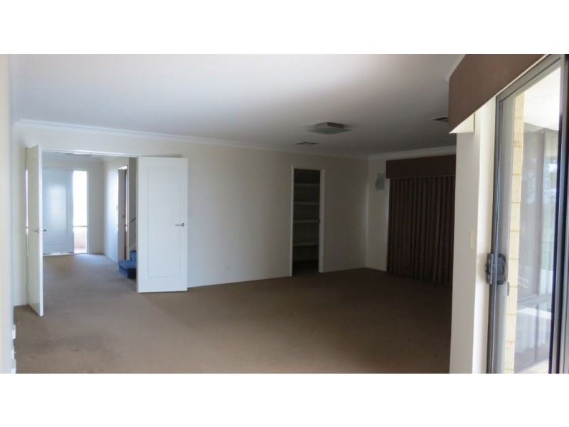 24 Hyden Loop, Dawesville WA 6211