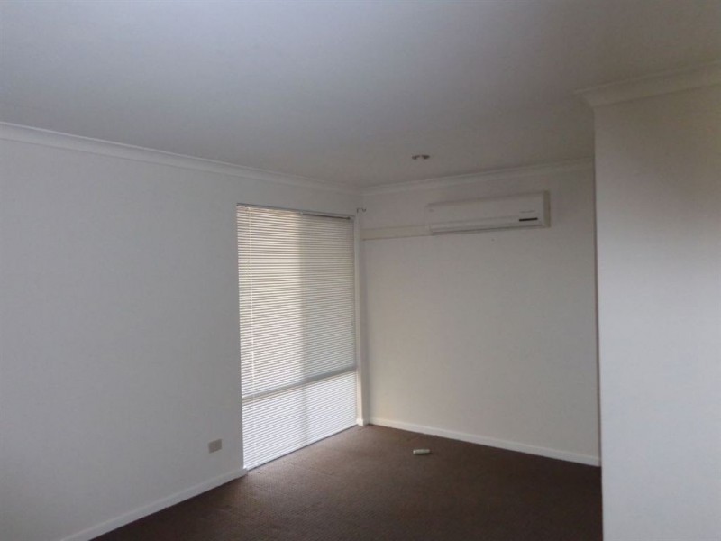 91 Peelwood Parade, Halls Head WA 6210