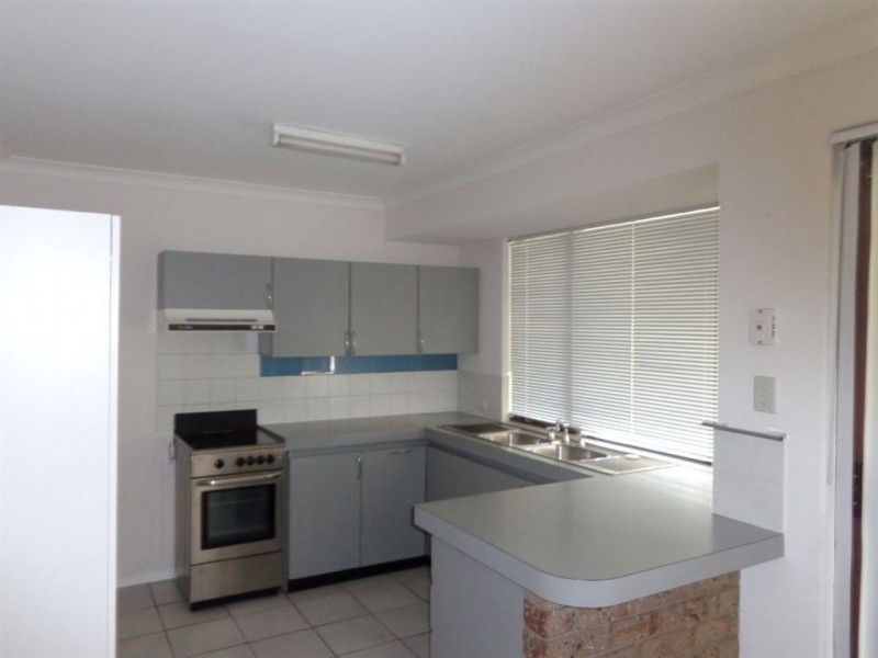 91 Peelwood Parade, Halls Head WA 6210