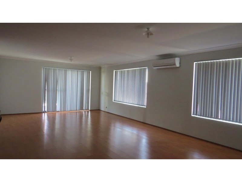 18 Wanjeep Street, Dudley Park WA 6210