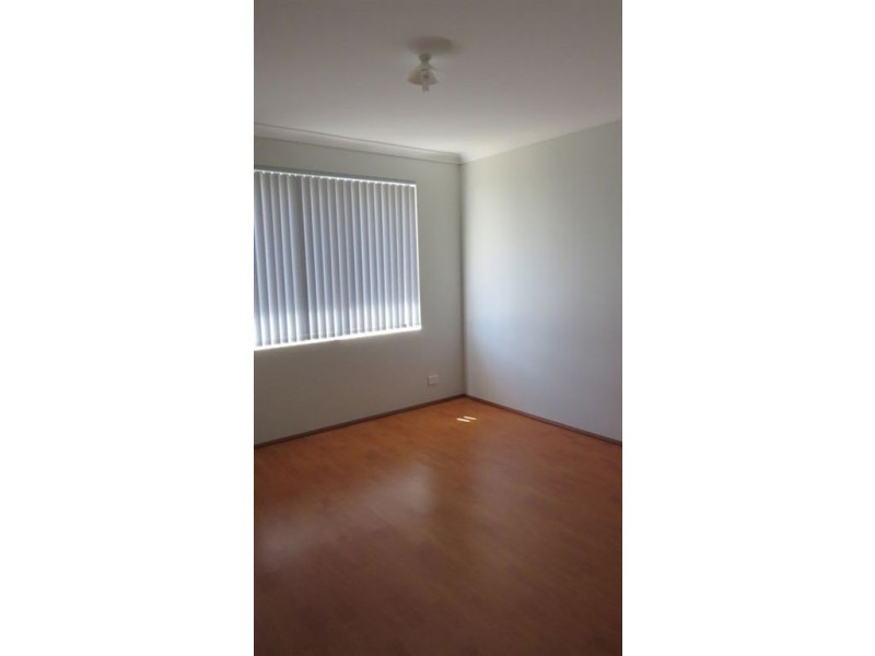 18 Wanjeep Street, Dudley Park WA 6210