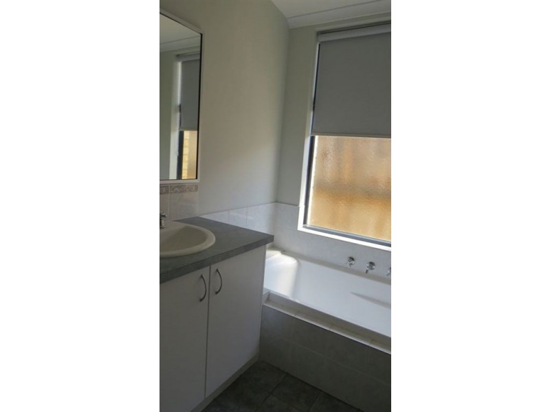 18 Wanjeep Street, Dudley Park WA 6210