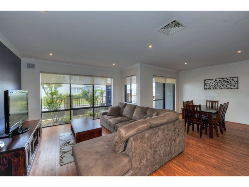 3/1 Bowspirit Way, Mandurah WA 6210