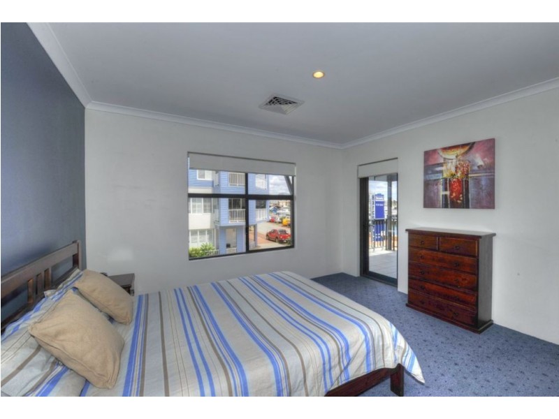 3/1 Bowspirit Way, Mandurah WA 6210