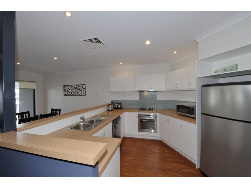 3/1 Bowspirit Way, Mandurah WA 6210