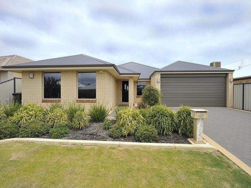 42 Eldorado Loop, Meadow Springs WA 6210