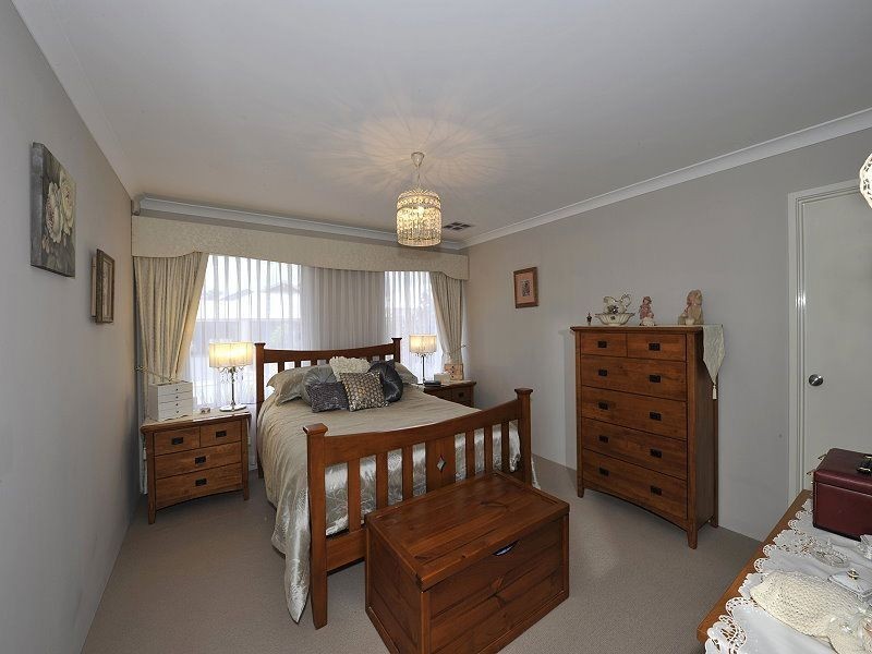 42 Eldorado Loop, Meadow Springs WA 6210