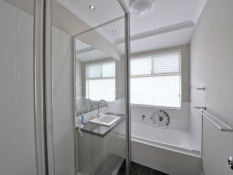 42 Eldorado Loop, Meadow Springs WA 6210