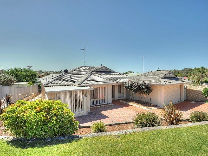 3 Pinnace Court, Halls Head WA 6210