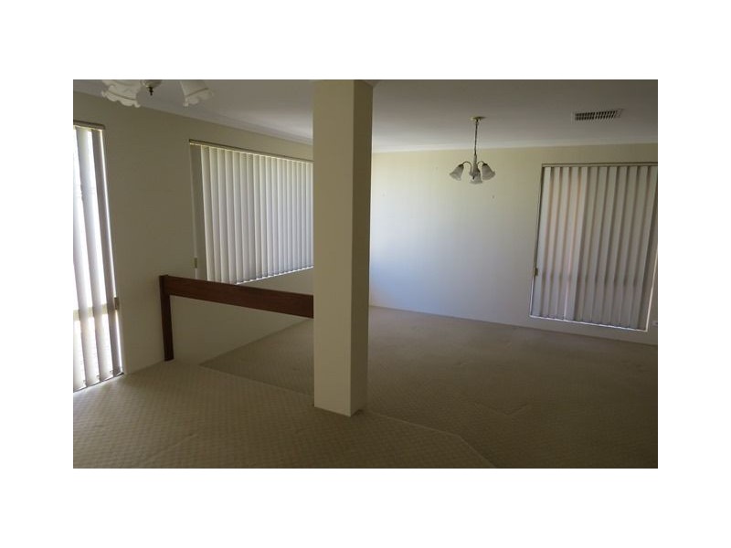 3 Pinnace Court, Halls Head WA 6210