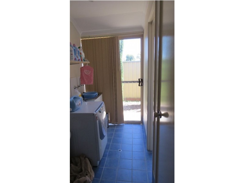 3/7 Jupiter Way, Greenfields WA 6210