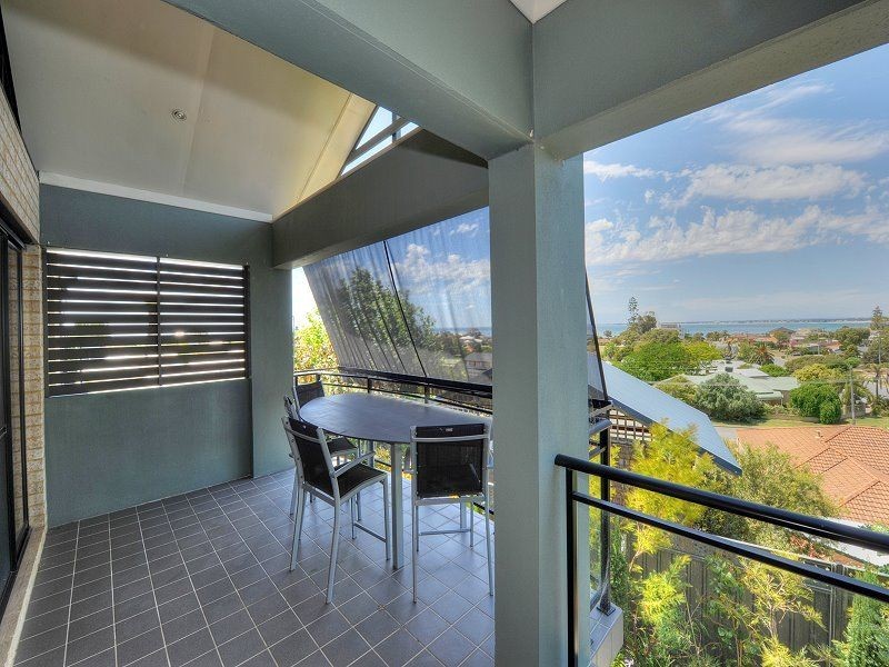 8/6 Valley Road, Halls Head WA 6210