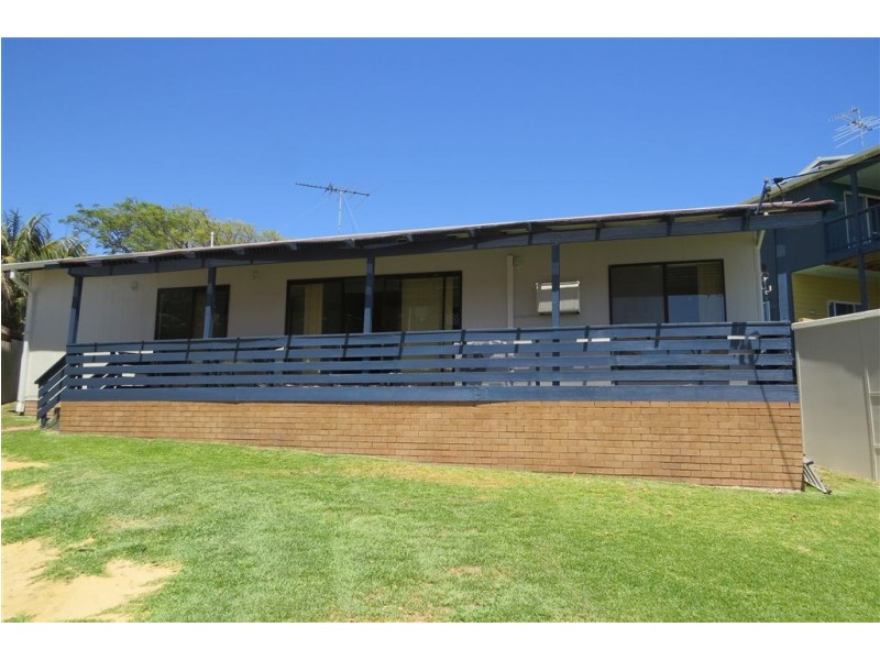 9 Janis Street, Halls Head WA 6210