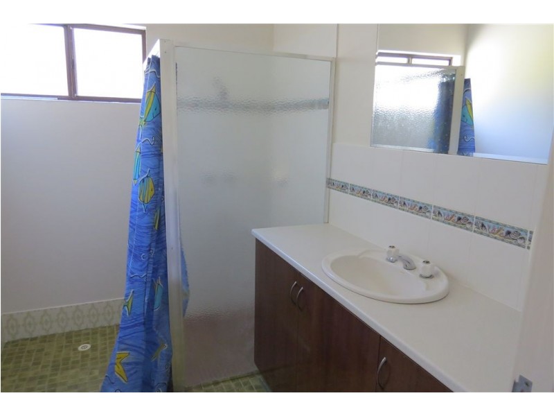 9 Janis Street, Halls Head WA 6210