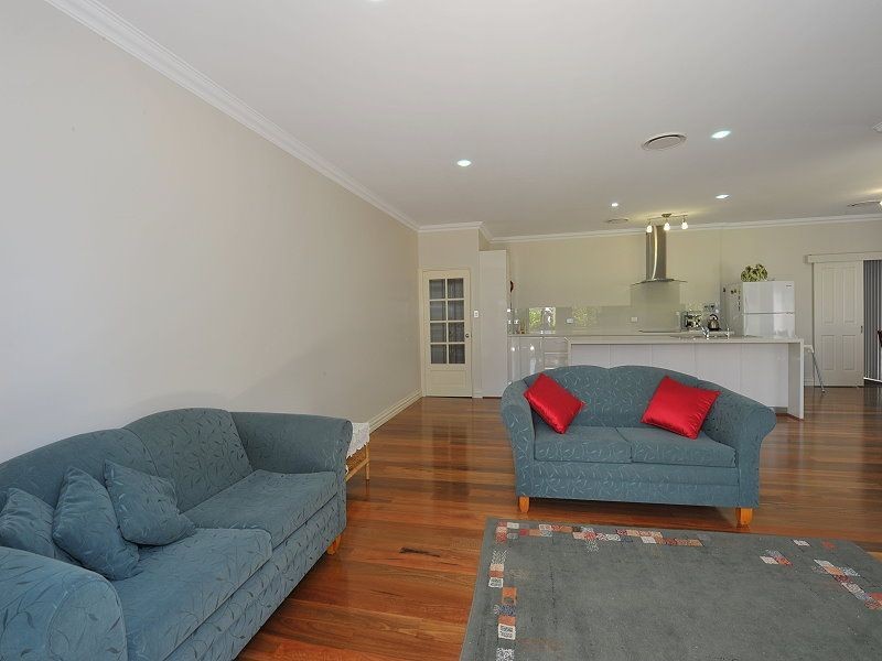 10 Guilderton Close, Erskine WA 6210