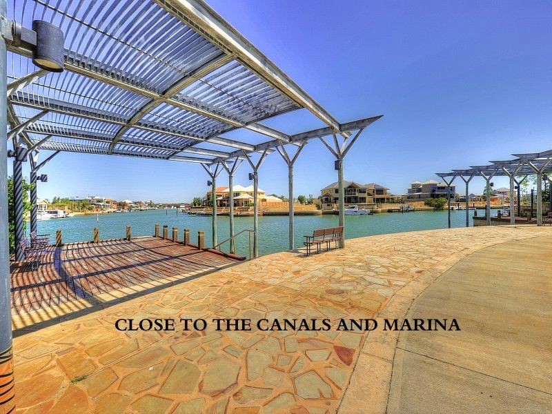 4 Dias Pass, Dudley Park WA 6210