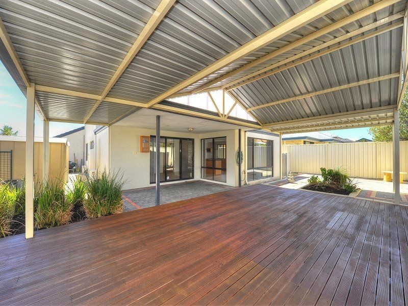 4 Dias Pass, Dudley Park WA 6210