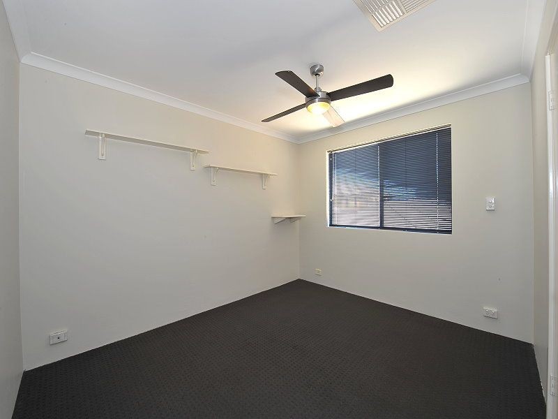 4 Dias Pass, Dudley Park WA 6210